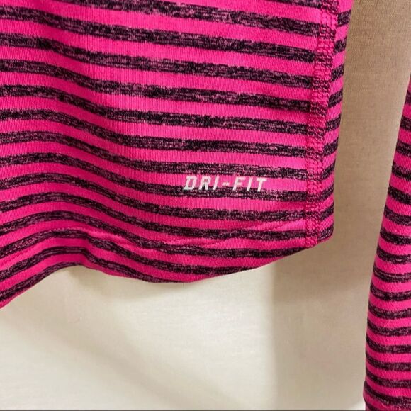 Ladies Nike Running Dri-Fit Long Sleeved 1/4 Zipper Top Pink and Grey Striped XS - Picture 16 of 16